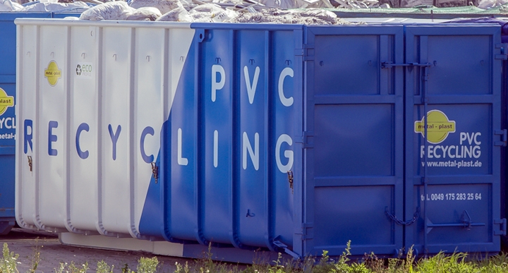 Odbiór odpadów PVC kontener